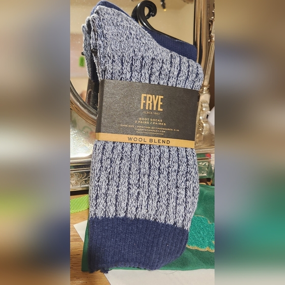 FRYE Supersoft Boot Socks (2 pairs) - Picture 7 of 7